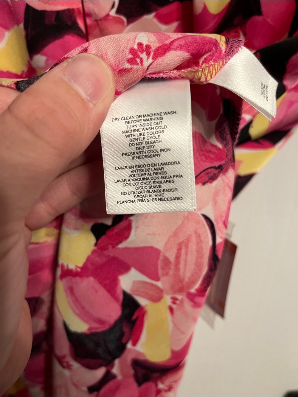 NWT pink and yellow floral Kasper flowy shirt. Size 2x! - Picture 5 of 6